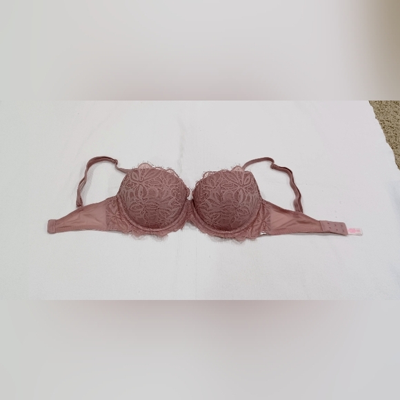 PINK Victoria's Secret Push Up Lace Bra, size 32DD - Picture 2 of 14